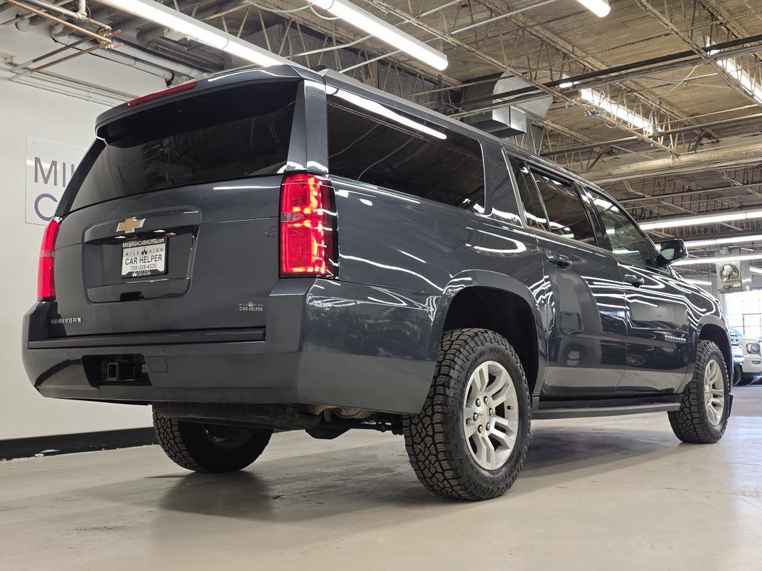 Used 2019 Chevrolet Suburban LT AWD/4WD image 8