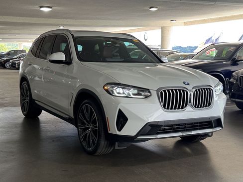 Certified 2024 BMW X3 sDrive30i w/ Premium Package RWD image 5