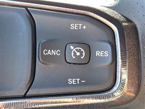 Used 2024 RAM 2500 Rebel w/ Towing Technology Group image 27