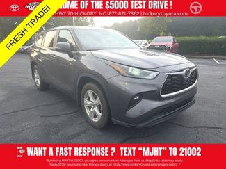 Used 2024 Toyota Highlander LE AWD/4WD video 1