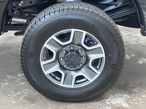 New 2026 Ford F350 Lariat image 41