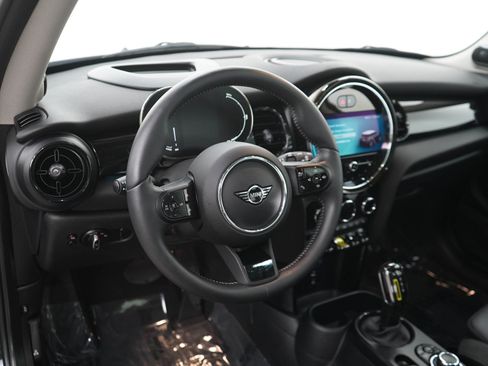 Used 2024 MINI Cooper SE FWD image 17