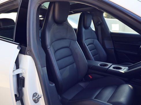 Certified 2022 Porsche Taycan image 24