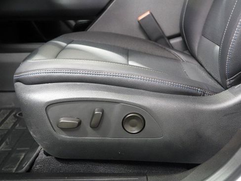 Used 2024 Chevrolet Equinox EV LT image 64