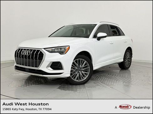 Used 2022 Audi Q3 2.0T Premium image 1