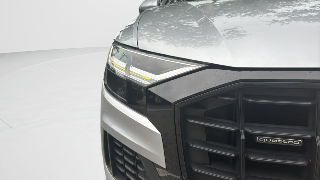 Used 2022 Audi Q8 Premium w/ Convenience Package AWD/4WD image 36