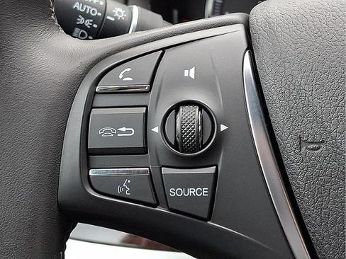 Used 2015 Acura TLX FWD image 21