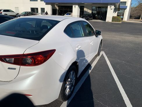 Used 2016 MAZDA MAZDA3 i Sport w/ Preferred Equipment Package image 2