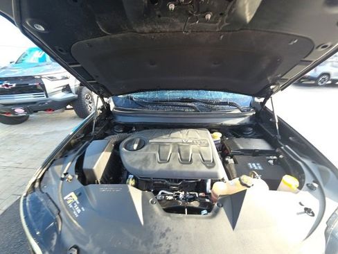 Used 2020 Jeep Cherokee Limited image 32