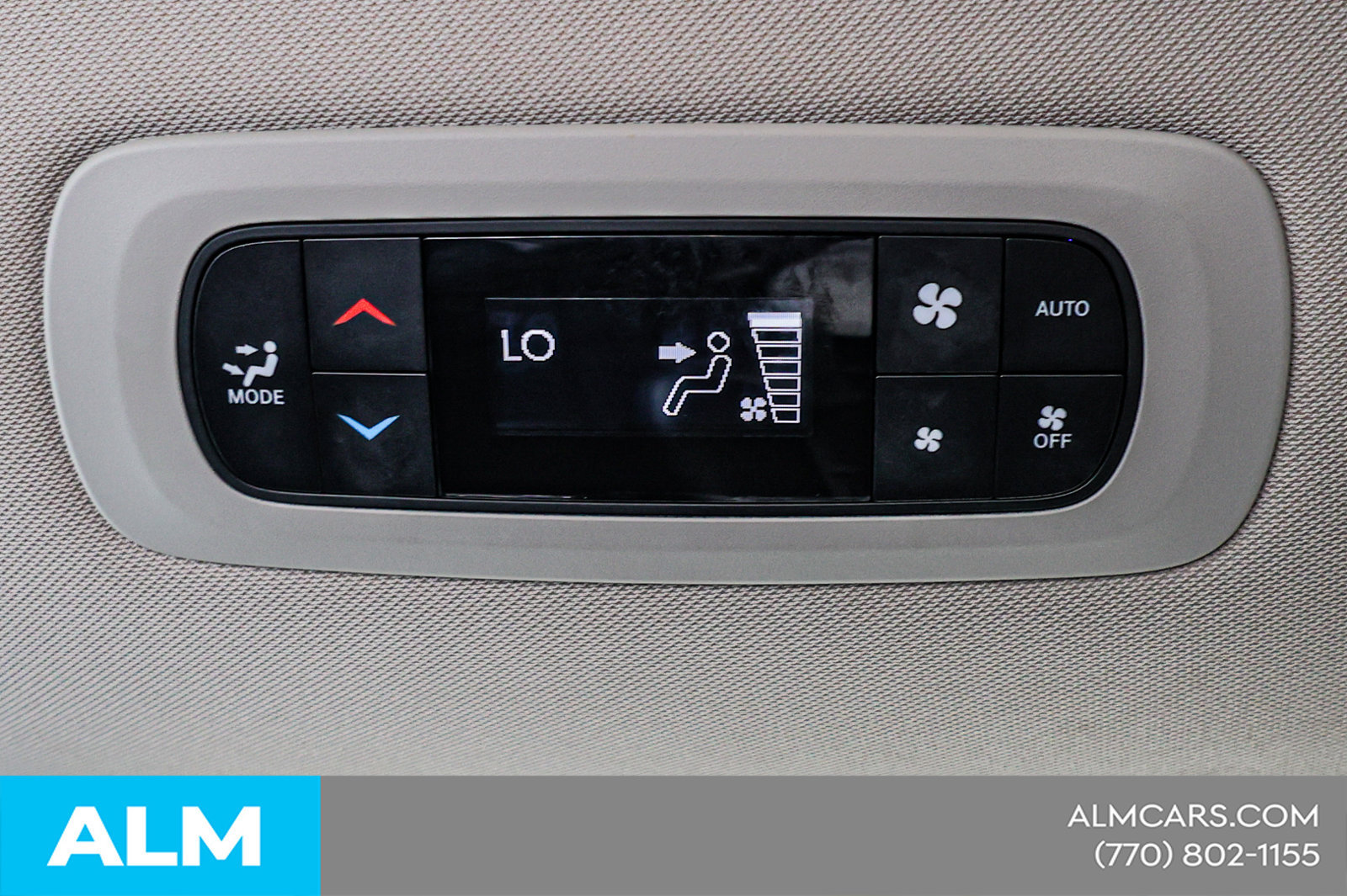 Used 2023 Chrysler Pacifica Touring-L FWD image 42