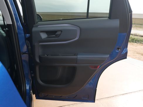 Used 2024 Ford Bronco Sport Outer Banks image 11