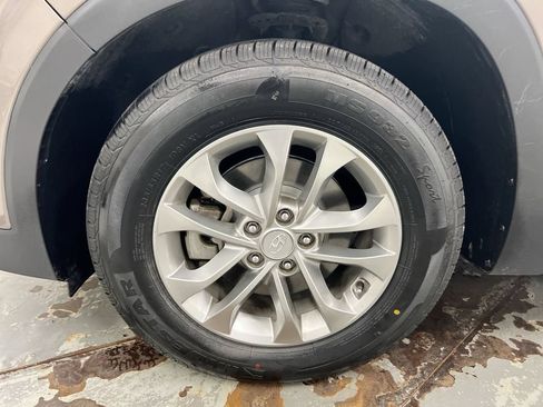 Used 2019 Hyundai Santa Fe SE FWD image 26