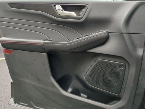 Used 2025 Ford Escape ST-Line image 11