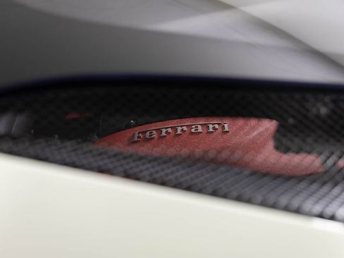 Used 2020 Ferrari F8 Tributo image 31