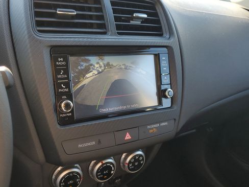 Used 2025 Mitsubishi Outlander Sport LE image 25