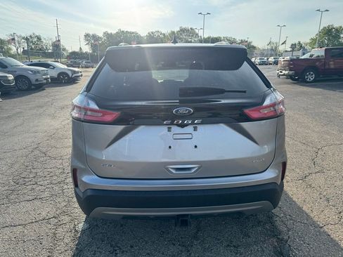 Used 2024 Ford Edge SEL w/ Convenience Package image 6
