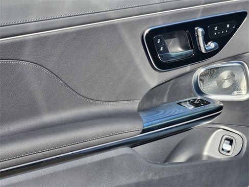 New 2025 Mercedes-Benz CLE 300 4MATIC Coupe image 8