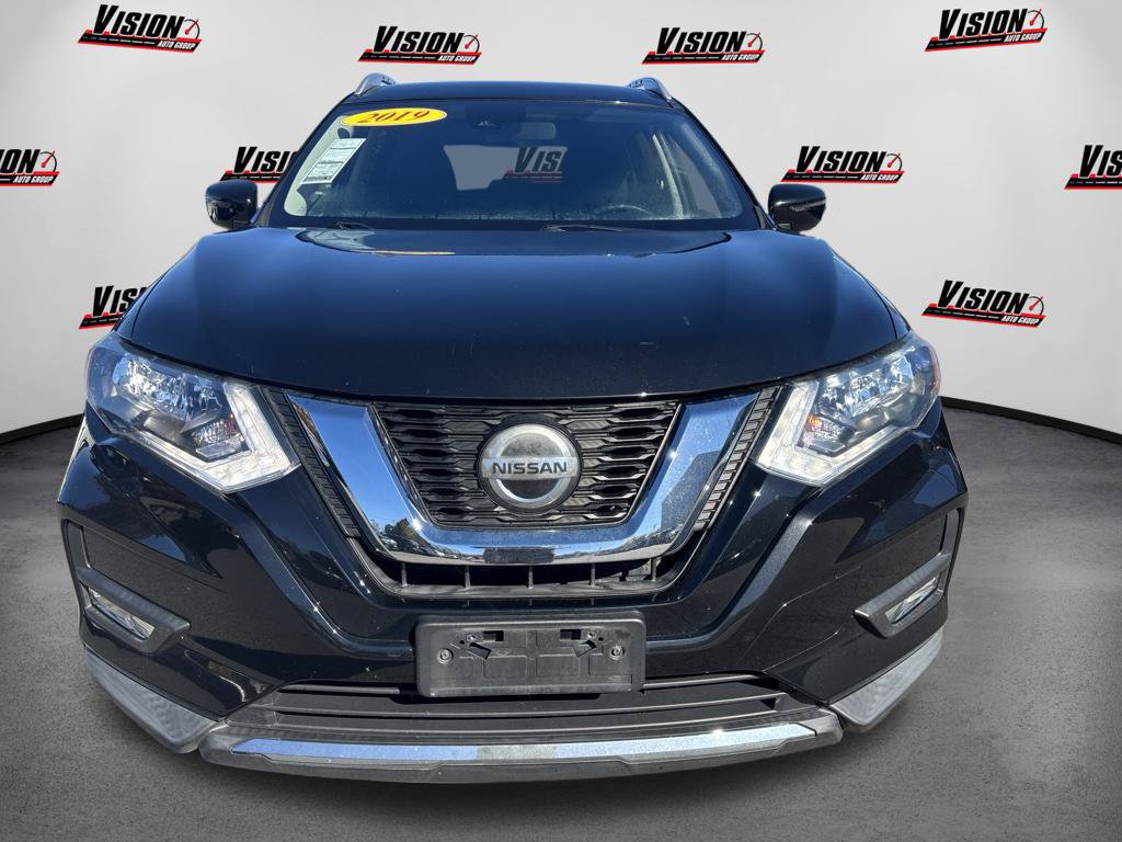Used 2019 Nissan Rogue SV AWD/4WD image 2