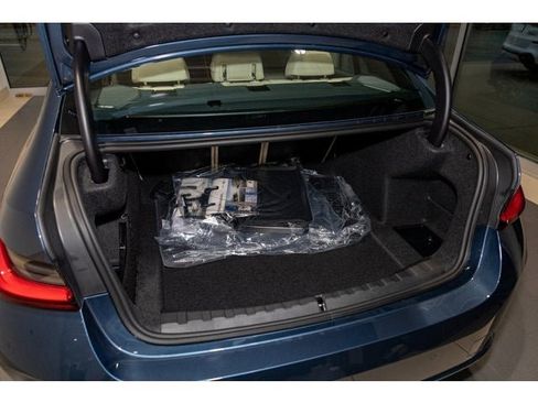 Used 2026 BMW 330i xDrive Sedan w/ Premium Package image 51