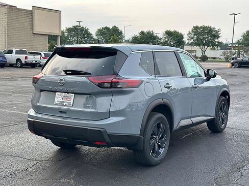 New 2026 Nissan Rogue SV AWD/4WD image 4