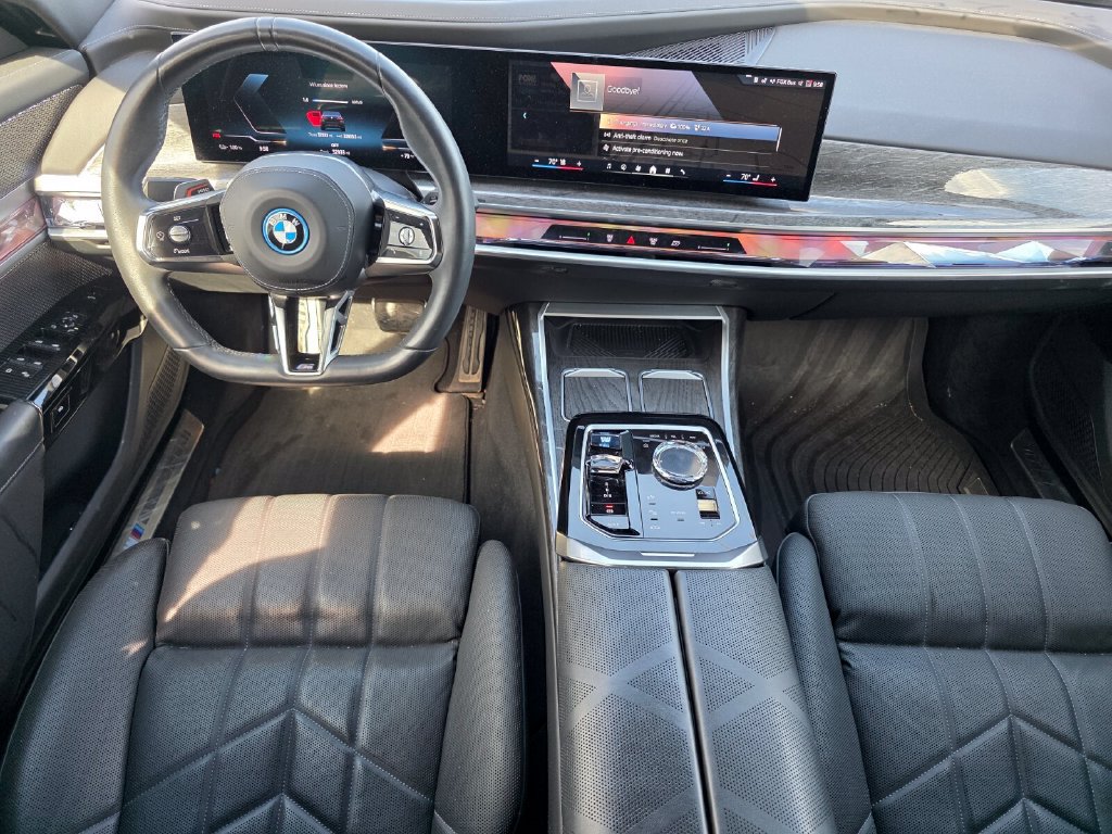 Certified 2023 BMW i7 xDrive60 w/ Parking Assistance Package AWD/4WD image 12