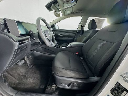 Used 2025 Hyundai Tucson SEL FWD image 12