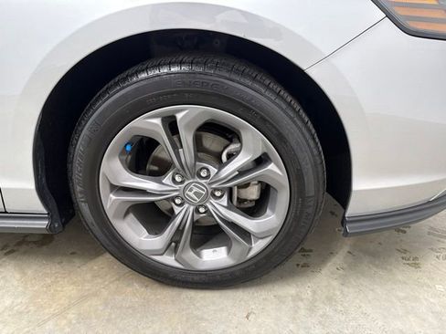Certified 2024 Honda Accord EX image 11