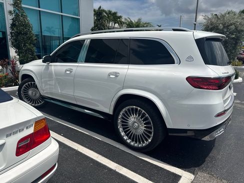 Used 2026 Mercedes-Benz Maybach GLS 600 4MATIC image 7