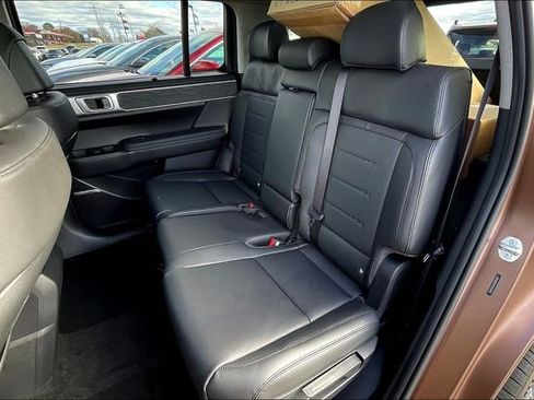 New 2025 Hyundai Santa Fe Limited image 10