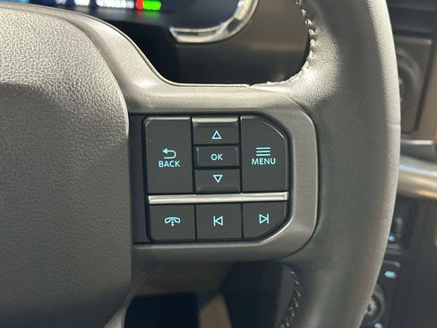 Used 2021 Ford F150 Lariat w/ Max Trailer Tow Package image 22