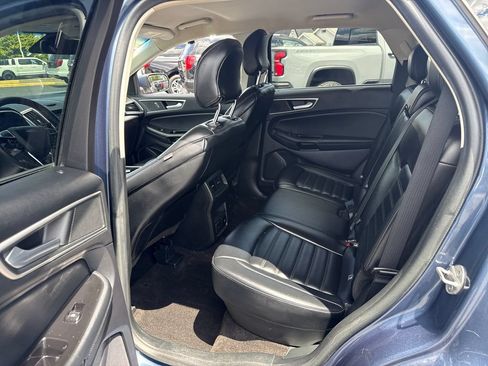 Used 2019 Ford Edge SEL w/ Equipment Group 201A AWD/4WD image 22