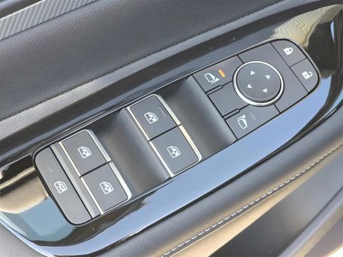 Used 2025 Nissan Murano SL image 22