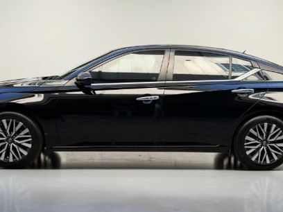 Used 2023 Nissan Altima 2.5 SV w/ SV Premium Package
