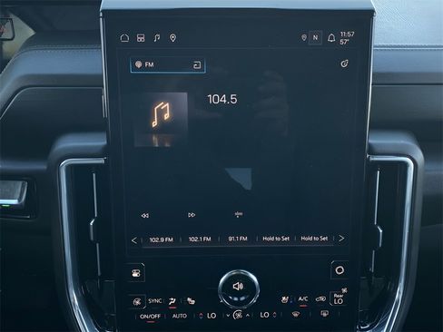 Used 2025 GMC Yukon Denali image 11