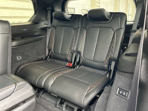 Used 2023 Jeep Grand Cherokee L Summit AWD/4WD image 15