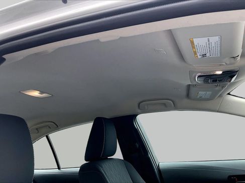 Used 2025 Toyota Corolla LE FWD image 14
