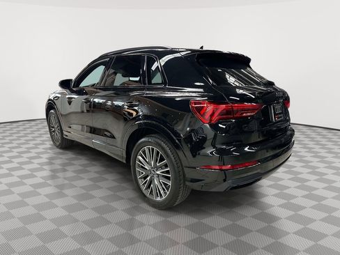 Used 2024 Audi Q3 2.0T Premium w/ Convenience Package image 5