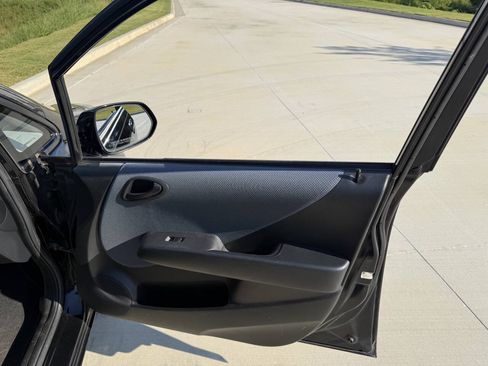 Used 2008 Honda Fit image 10