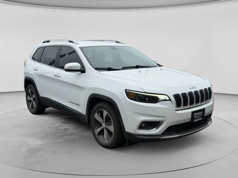 Used 2019 Jeep Cherokee Limited FWD image 11