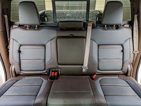 Used 2021 GMC Sierra 2500 Denali w/ Denali Ultimate Package image 35