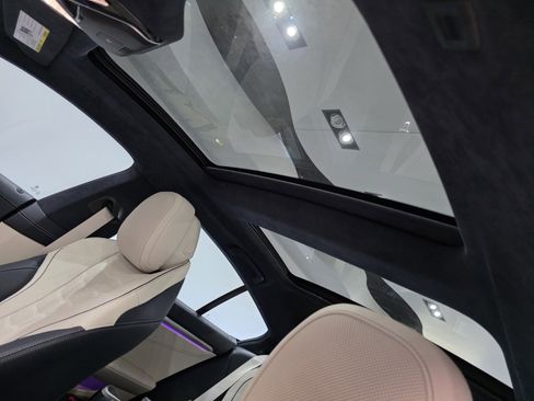 Used 2025 BMW ALPINA B8 xDrive Gran Coupe image 9