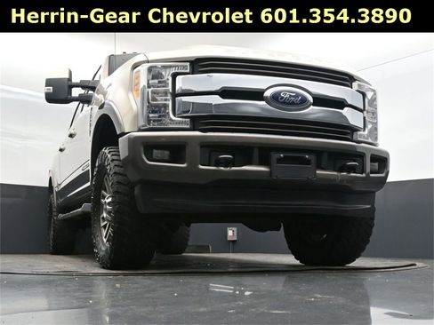 Used 2017 Ford F250 King Ranch w/ FX4 Off-Road Package image 45