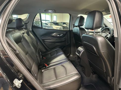 Used 2023 GMC Terrain SLT AWD/4WD image 35