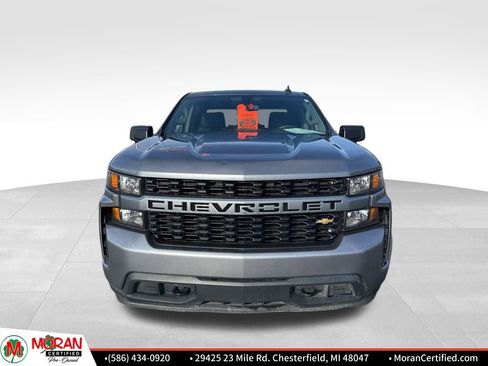 Used 2020 Chevrolet Silverado 1500 Custom w/ Custom Value Package image 8