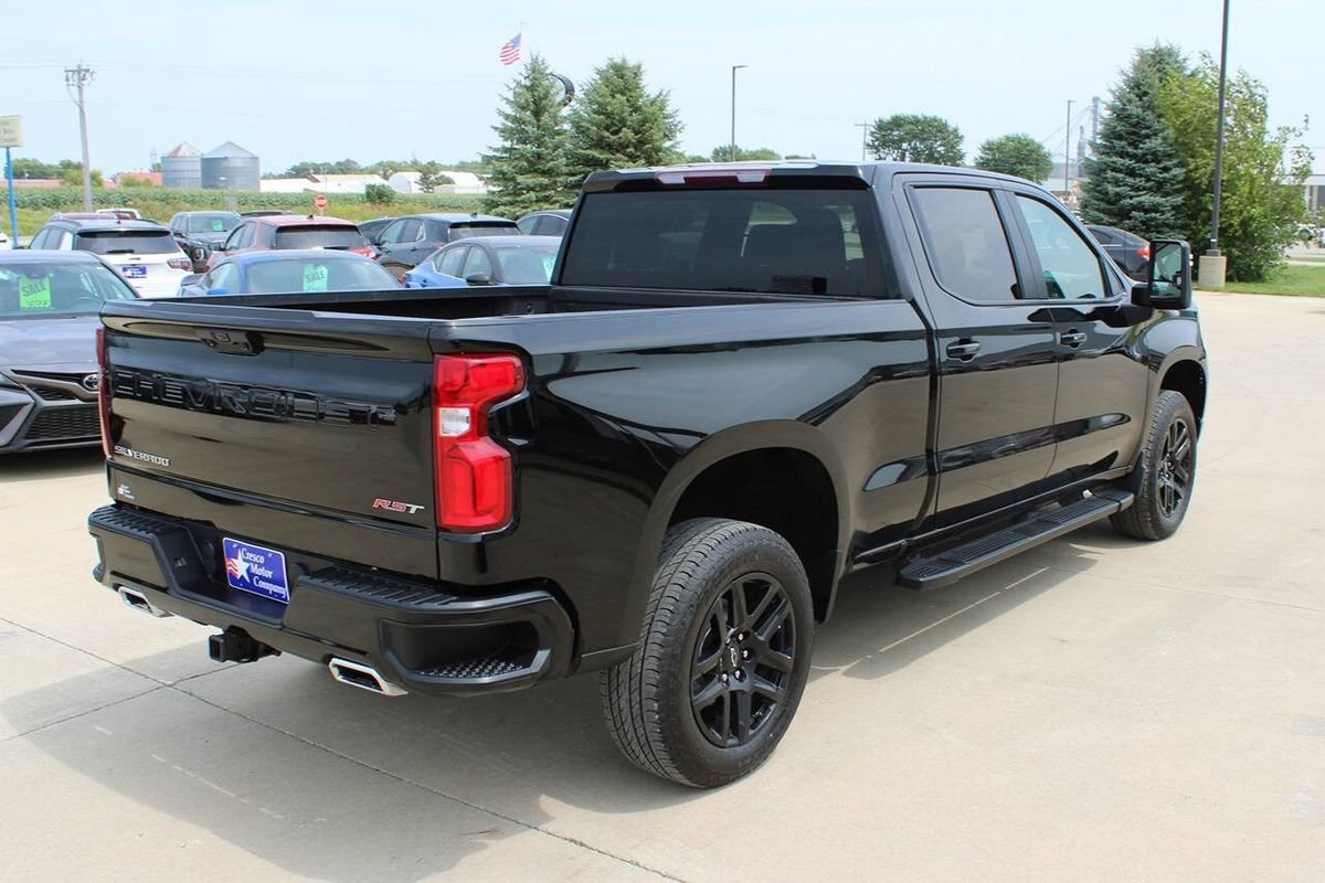 Used 2022 Chevrolet Silverado 1500 RST AWD/4WD image 5