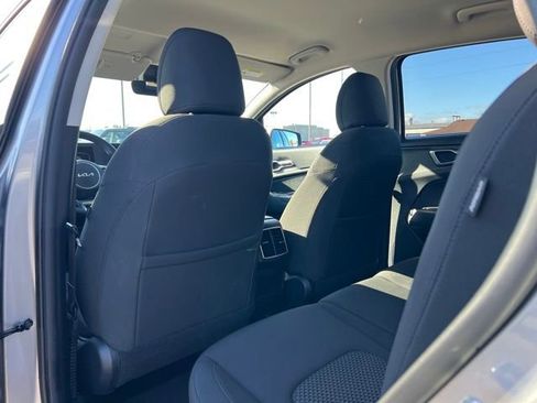 Certified 2024 Kia Sportage LX image 12