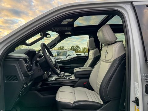 New 2025 Ford F150 Lightning Platinum image 22