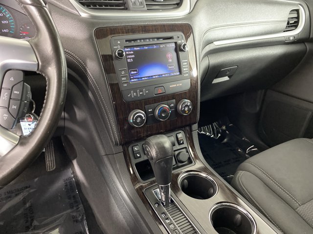 Used 2016 Chevrolet Traverse LT w/ Style and Technology Package FWD image 26