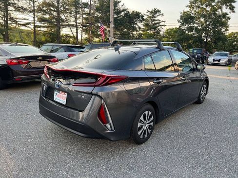 Used 2020 Toyota Prius Prime XLE FWD image 6