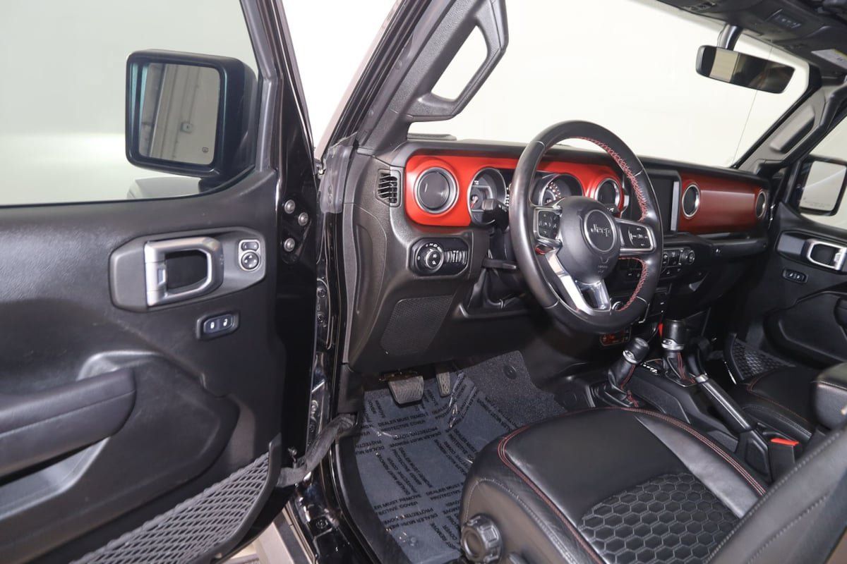 Used 2022 Jeep Gladiator Rubicon w/ LED Lighting Group AWD/4WD image 38